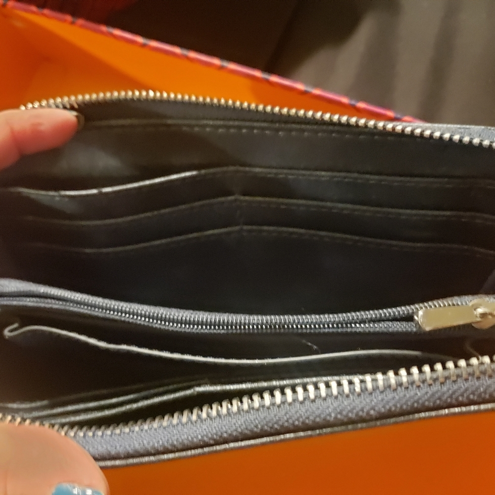 Wallet - Picture 3 of 4